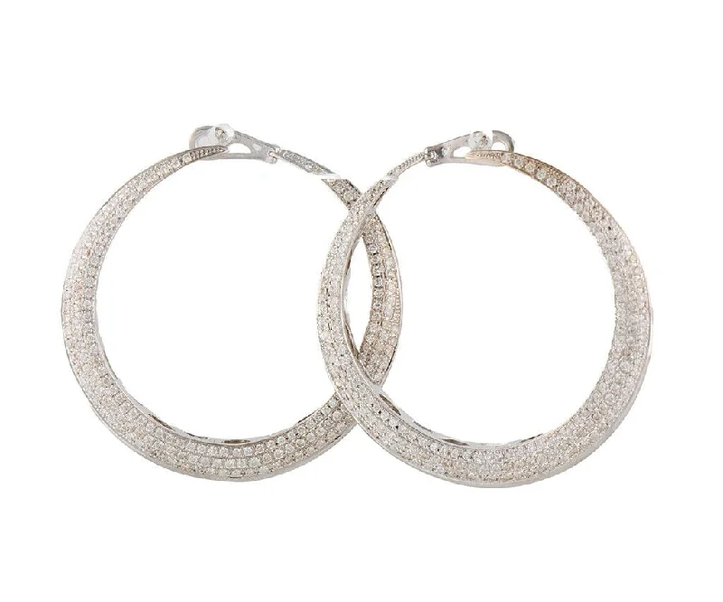 1.00ctw Pave Diamond Graduated Circular Shaped Earrings in 18K