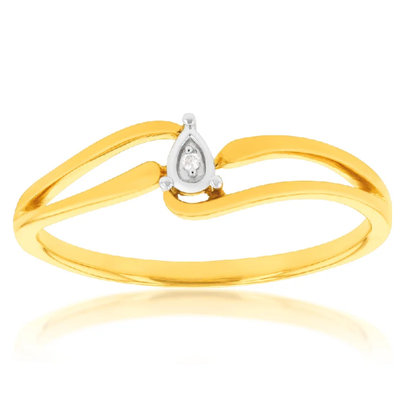 infinity loop ring rose gold 9ct Yellow Gold Diamond Ring