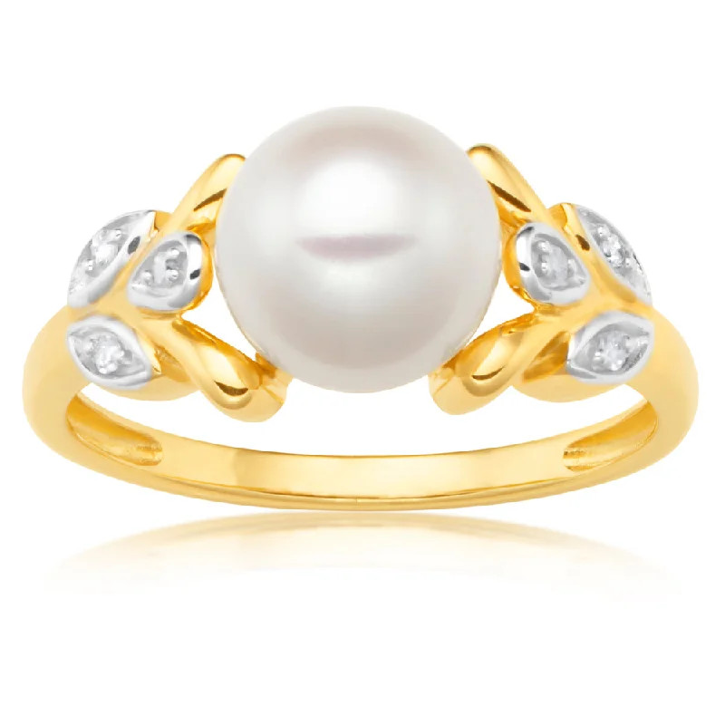 delicate pearl bracelet 9ct Yellow Gold Freshwater Pearl and Leaf Pattern Diamond Ring