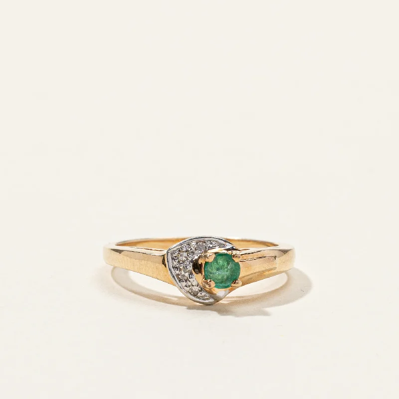 Emerald & Diamond Ring | 0.12ct | 0.04ctw | SZ 6 |