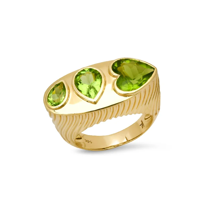 Ripple Ring in Peridot