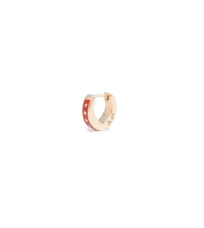 vintage-style floral brooch Strength : Tenet Huggie Earring