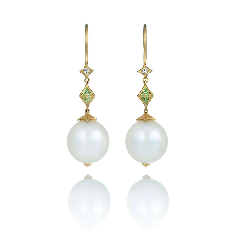 personalized ring with name white pearl and tsavorite drop earring