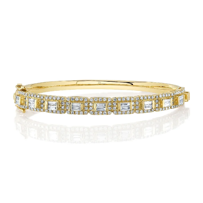 2.25CT DIAMOND BAGUETTE BANGLE