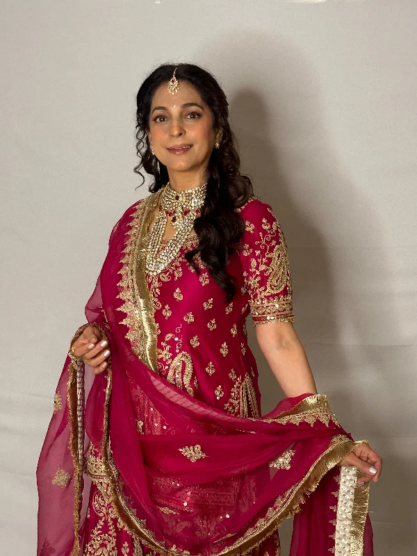 rose gold feather earrings Juhi Chawla - Adya Polki And Diamond Necklace
