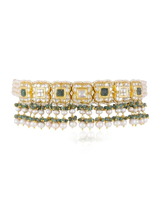 vintage-inspired gold locket Bhakti Polki Choker