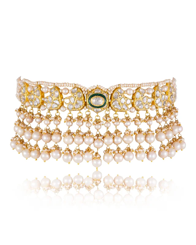 unique emerald green ring Diya Polki Choker