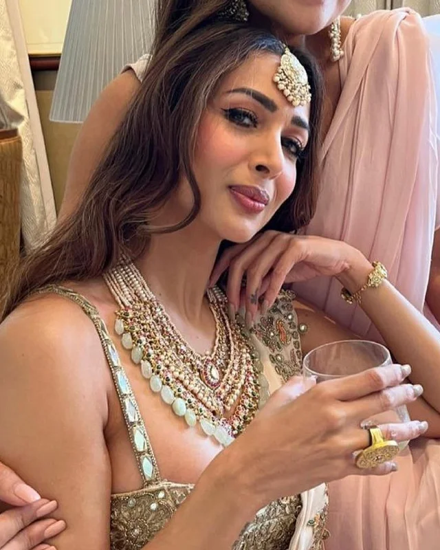 rose gold bar bracelet personalized Malaika Arora - Gwen Polki Long Necklace