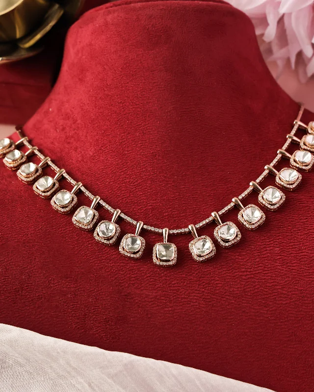 vintage-inspired gold locket Kashish Polki And Diamond Necklace