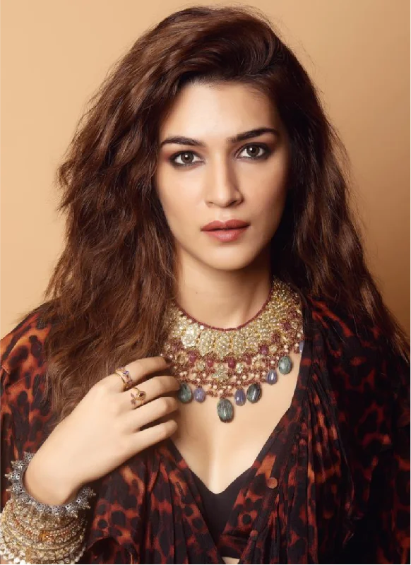 heart pendant necklace gold Priyanjali Polki Necklace