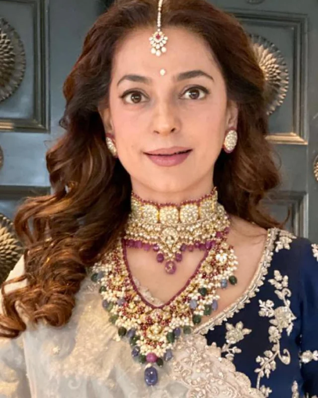 celestial star earrings stud Juhi Chawla - Sela Polki Long Necklace